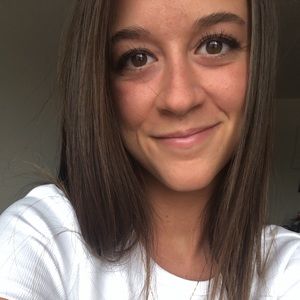 Meet your Posher, Megan